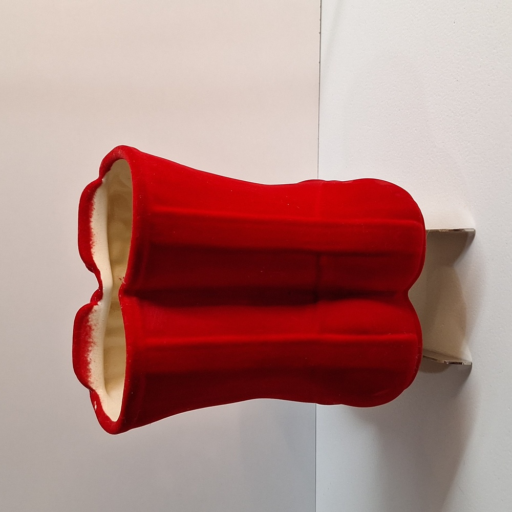 #ADA Ceramic Christmas holiday skate planter. - Picture 4 of 7